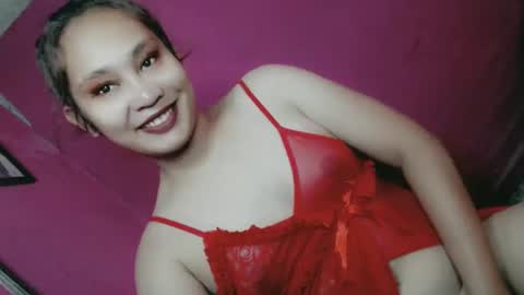Snapshot of sweet_lover5 chatting on 02/18/25, 02:27 SWEET LOVE online show from 02/18/25, 02:27