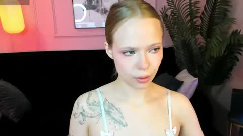 Lucy online show from 05/06/26, 06:52