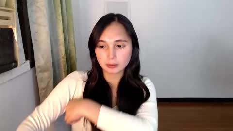 Mae online show from 04/15/26, 10:00