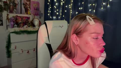 Melissa. Join me on Fansly link in social medias online show from 12/29/24, 10:14