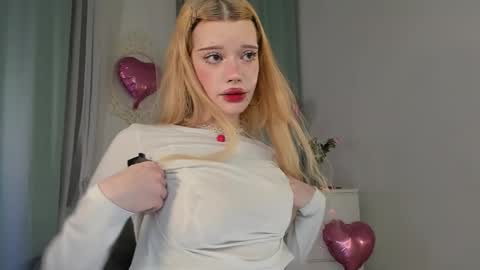 Melissa. Join me on Fansly link in social medias online show from 02/13/26, 09:00