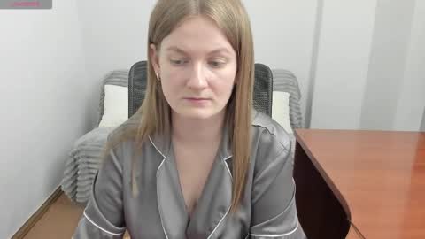 Mila online show from 03/04/26, 06:58