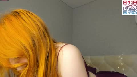 Mia online show from 10/19/25, 02:07