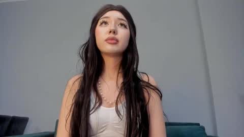 Snapshot of sweet_mikasa chatting on 11/29/25, 05:16 Mikasa online show from 11/29/25, 05:16