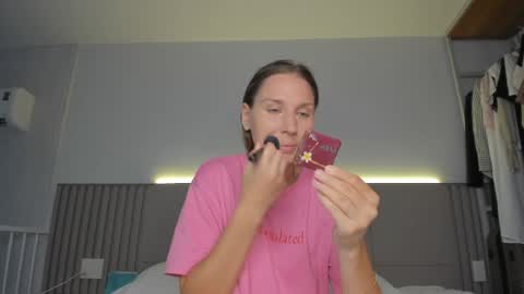 Sofi online show from 04/15/26, 02:07