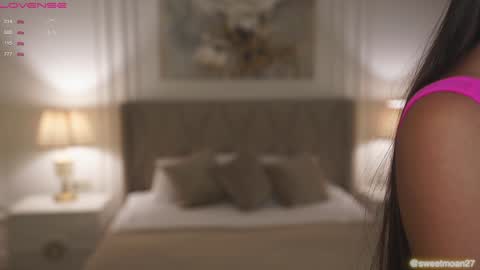 Snapshot of sweet_moan chatting on 11/03/25, 07:31 Dana online show from 11/03/25, 07:31