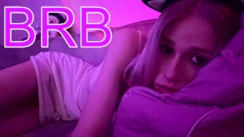 sweet_mol1y online show from 11/13/25, 03:16