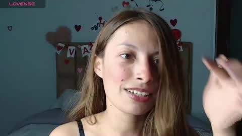 Snapshot of sweet_moon_v_ chatting on 02/14/26, 12:29 sweet_moon_v_ online show from 02/14/26, 12:29