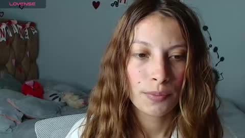 Snapshot of sweet_moon_v_ chatting on 02/28/26, 11:06 sweet_moon_v_ online show from 02/28/26, 11:06