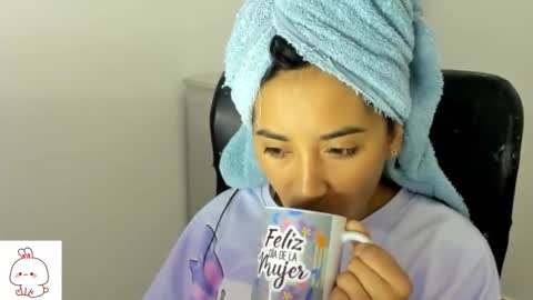 Nhaomy online show from 09/13/25, 11:54