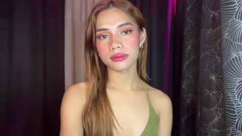 sweet_nikki03 online show from 01/06/26, 06:11