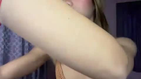 sweet_nikki03 online show from 07/09/26, 09:57