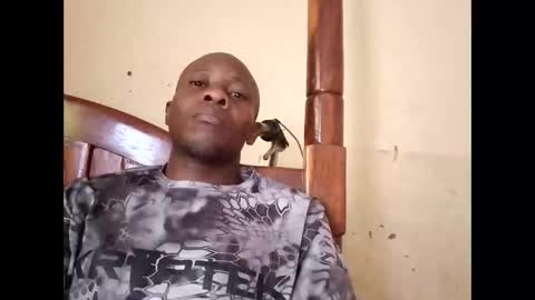 sweet_papa256 online show from 05/18/26, 04:46