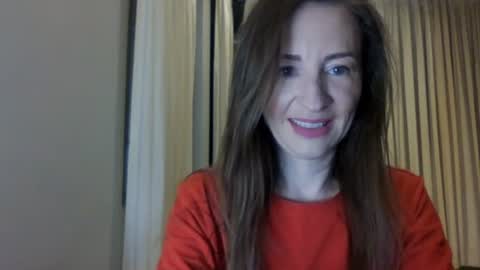 sweet_poeme online show from 06/18/26, 12:20