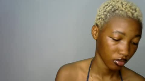 sweet girl online show from 06/18/26, 10:52