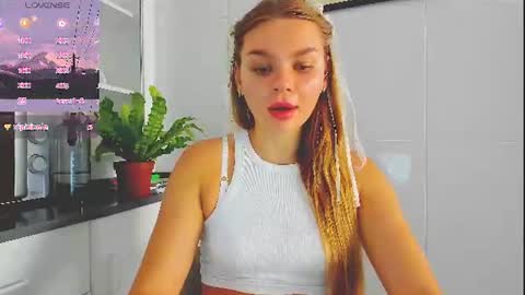 Snapshot of sweet_sabriina chatting on 07/17/26, 06:53 Sabina online show from 07/17/26, 06:53
