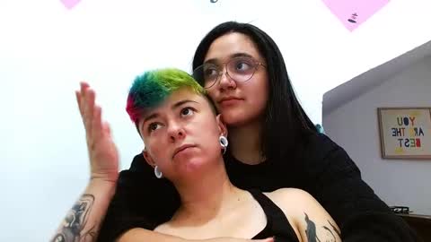 Mari online show from 09/25/25, 02:59