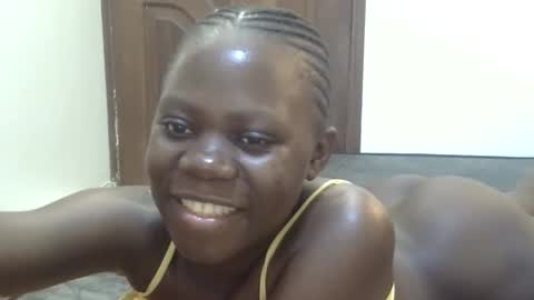 Snapshot of sweet_sharon01 chatting on 09/21/25, 01:24 Sharon online show from 09/21/25, 01:24