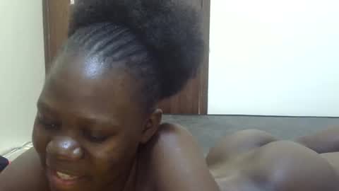 Snapshot of sweet_sharon01 chatting on 11/14/25, 09:52 Sharon online show from 11/14/25, 09:52