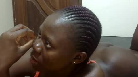 Snapshot of sweet_sharon01 chatting on 11/26/25, 07:37 Sharon online show from 11/26/25, 07:37