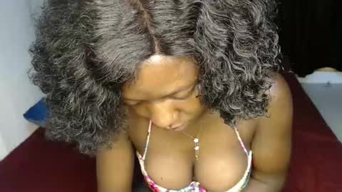 ellanah Tracie online show from 03/21/26, 12:04