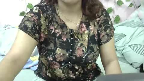 sweet_shivani online show from 04/04/26, 11:46