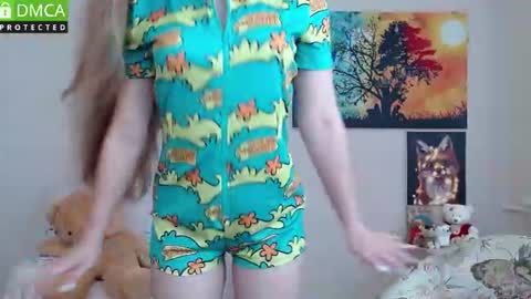 Snapshot of sweet_sin_sati chatting on 06/24/26, 12:04 Jessika online show from 06/24/26, 12:04