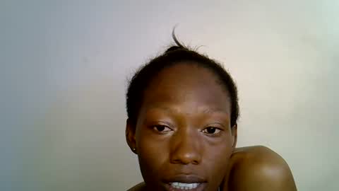 sweet_sinful online show from 06/19/26, 09:13