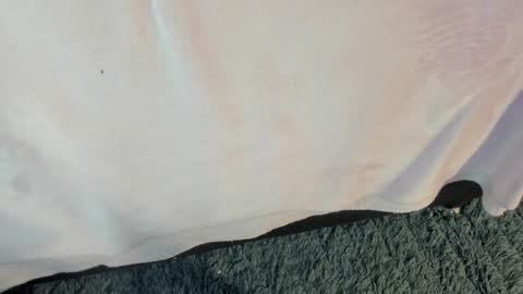 Snapshot of sweet_skiinny chatting on 12/16/25, 12:32 Adeline online show from 12/16/25, 12:32