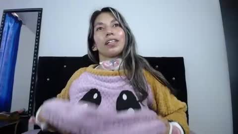 Snapshot of sweet_skylove_ chatting on 07/12/26, 01:13 Adriana online show from 07/12/26, 01:13