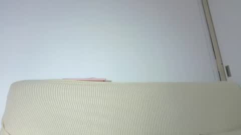 sweet_sophie_7 online show from 08/05/26, 01:19