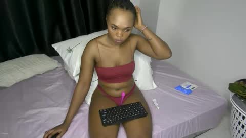 Nina online show from 01/12/26, 11:43