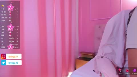 Snapshot of sweet_starxx chatting on 10/20/25, 07:03 Yeileen online show from 10/20/25, 07:03