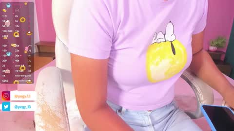 Snapshot of sweet_starxx chatting on 11/06/25, 06:42 Yeileen online show from 11/06/25, 06:42