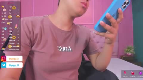 Snapshot of sweet_starxx chatting on 01/16/26, 06:45 Yeileen online show from 01/16/26, 06:45