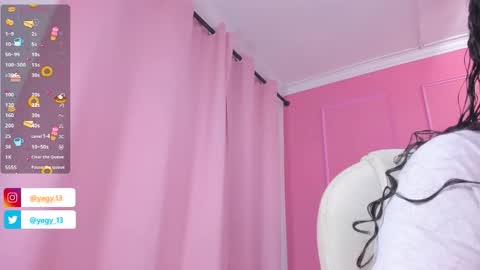 Snapshot of sweet_starxx chatting on 03/06/26, 10:39 Yeileen online show from 03/06/26, 10:39