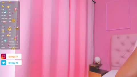 Snapshot of sweet_starxx chatting on 03/15/26, 09:21 Yeileen online show from 03/15/26, 09:21