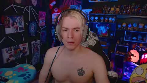 Snapshot of sweet_steve chatting on 03/03/25, 04:03 Matt online show from 03/03/25, 04:03