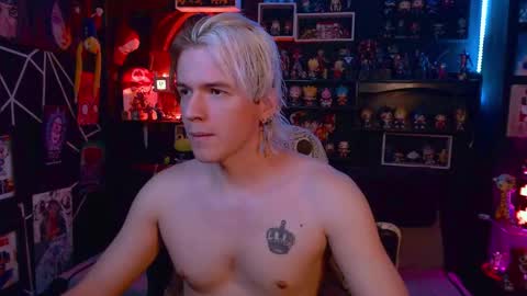 Snapshot of sweet_steve chatting on 09/24/25, 02:04 Matt online show from 09/24/25, 02:04