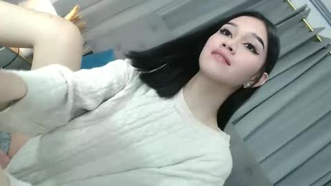 Snapshot of sweet_tatiana28 chatting on 03/02/26, 10:44 sweet_tatiana28 online show from 03/02/26, 10:44