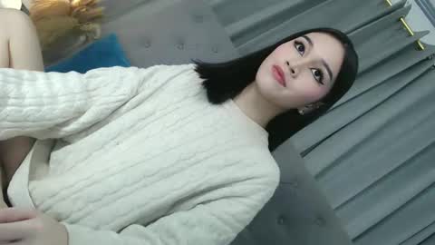 Snapshot of sweet_tatiana28 chatting on 03/11/26, 01:39 sweet_tatiana28 online show from 03/11/26, 01:39