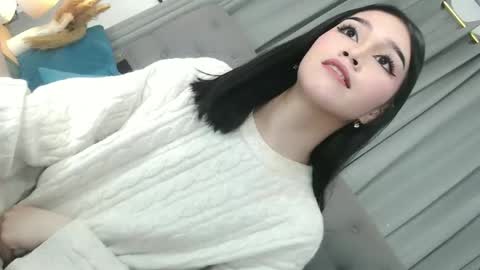 Snapshot of sweet_tatiana28 chatting on 03/29/26, 02:17 sweet_tatiana28 online show from 03/29/26, 02:17