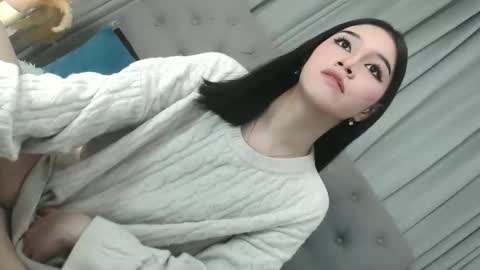 Snapshot of sweet_tatiana28 chatting on 05/05/26, 10:45 sweet_tatiana28 online show from 05/05/26, 10:45