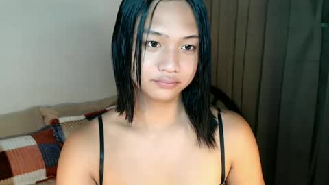 Snapshot of sweet_tenshi chatting on 06/16/26, 03:42 tenshi online show from 06/16/26, 03:42