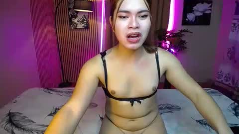 Snapshot of sweet_trexie chatting on 10/22/25, 01:06 sweet_trexie online show from 10/22/25, 01:06