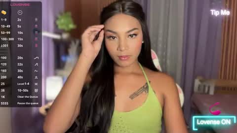 Snapshot of sweet_trishaxx chatting on 06/18/26, 10:52 Trisha online show from 06/18/26, 10:52