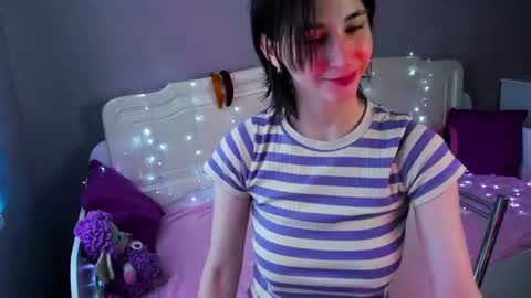 Snapshot of sweet_vanillopa chatting on 07/07/26, 07:23 Carolina Lu online show from 07/07/26, 07:23