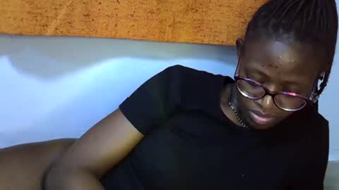 sweet_zarah online show from 03/24/26, 05:07