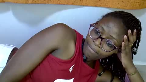 sweet_zarah online show from 03/27/26, 12:27