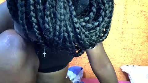 sweet_zarah online show from 04/16/26, 09:10